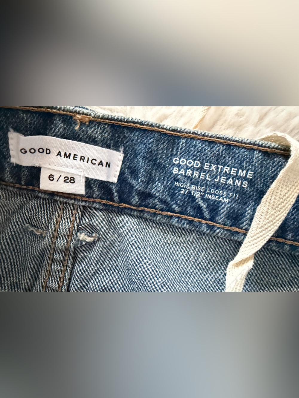 Good American Washed Blue Wide Leg Jeans - Picture 6 of 10